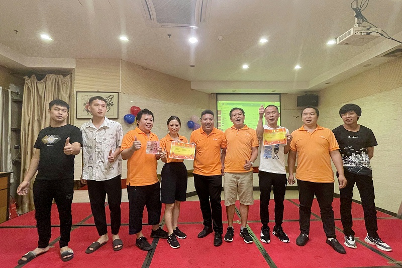 排球第一名：生產部冠軍隊