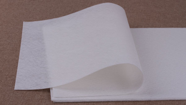 滌綸針刺無(wú)紡布-克重均勻