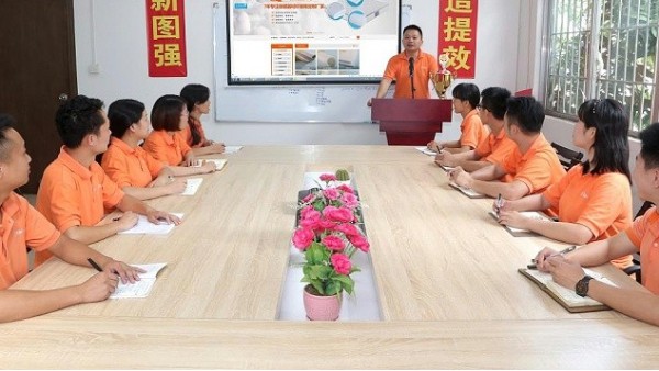 滌綸針刺無(wú)紡布廠