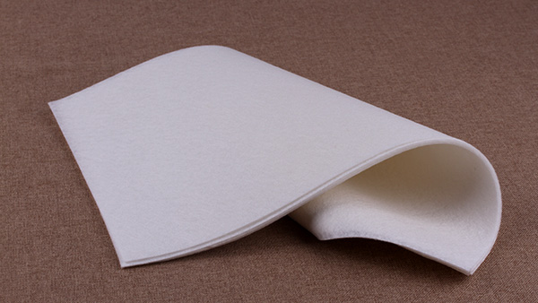 阻燃針刺無(wú)紡布-24小時(shí)開(kāi)機(jī)