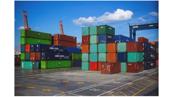 2020年我國紡織品服裝累計出口2912.1億美元，增長9.5%