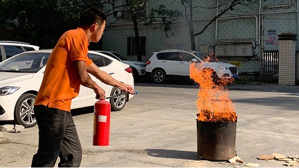 智成纖維開展消防演練，筑勞安全防線