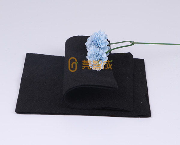 黑色汽車(chē)針刺無(wú)紡布