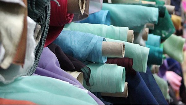 原油點了一把“火”，部分聚酯廠家滌絲產銷高達500%！