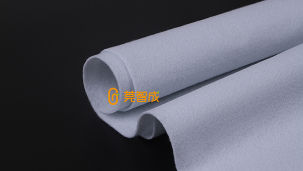 過濾針刺無紡布在工作時(shí)的3大突出特點(diǎn)