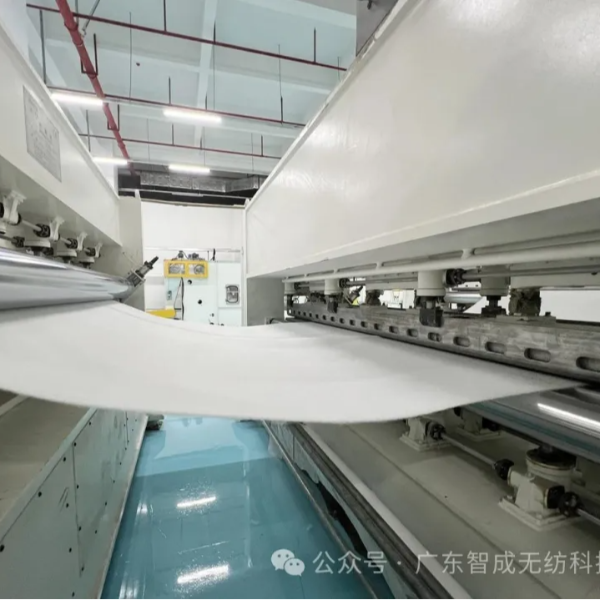 “硬核兄弟”針刺無(wú)紡布，正默默守護(hù)你的健康與科技生活