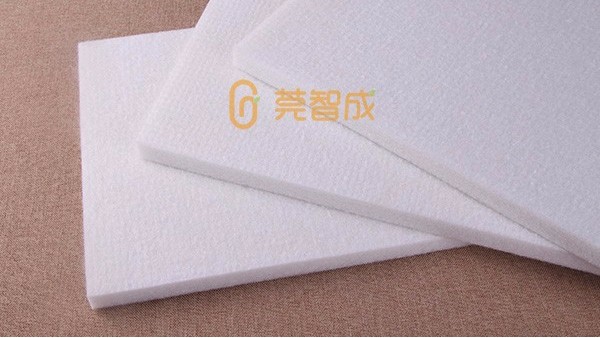 無膠棉廠家介紹選擇嬰兒床墊的4個點(diǎn)