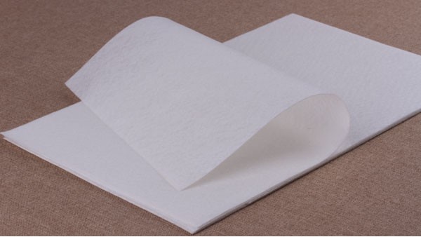 針刺無(wú)紡布廠家教您如何辨別優(yōu)質(zhì)產(chǎn)品